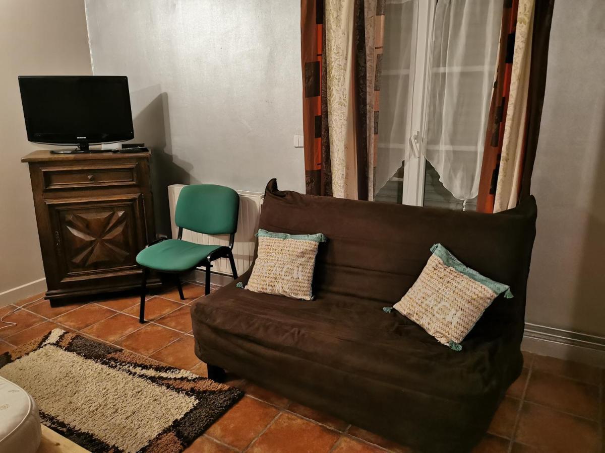 Petit Havre De Tranquillite Apartment Лудан Екстериор снимка